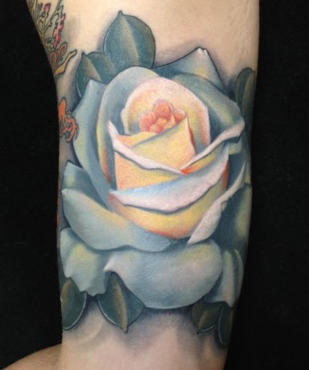 Tim Mcevoy - realistic colored rose tattoo, Tim McEvoy Art Junkies Tattoo